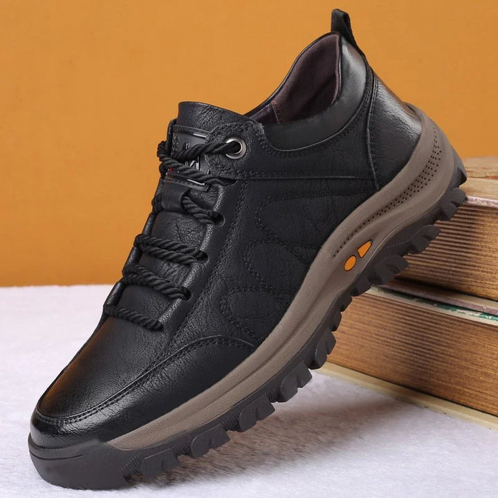 Chaussures orthopédiques en cuir pour hommes, imperméables, élégantes, avec semelle antidérapante et design polyvalent.
