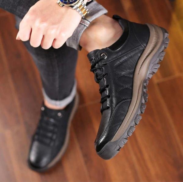 Chaussures orthopédiques en cuir pour hommes, imperméables, élégantes, avec semelle antidérapante et design polyvalent.