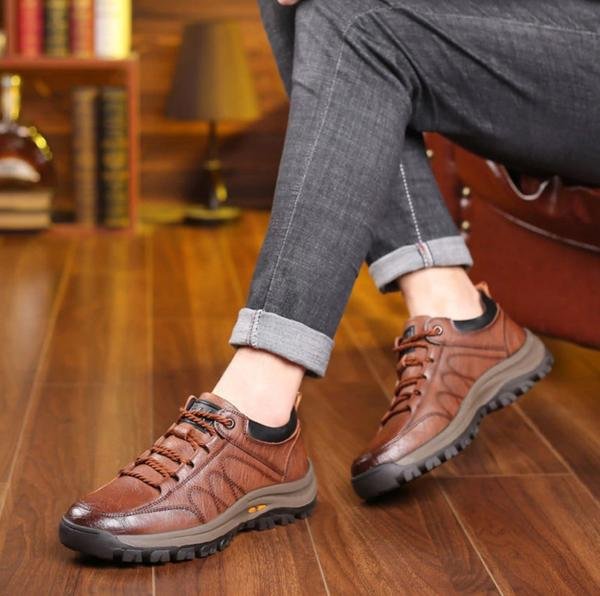 Chaussures orthopédiques en cuir pour hommes, imperméables, élégantes, avec semelle antidérapante et design polyvalent.