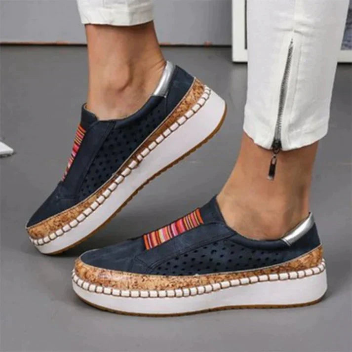 Chaussures orthopédiques femme, confortables, soutien optimal, style moderne, disponibles en plusieurs couleurs, vue de profi