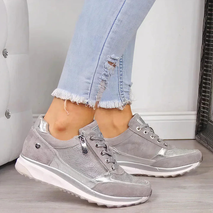 "Chaussures orthopédiques femme élégantes, semelle antidérapante, design chic, confort et soutien pour pieds actifs."
