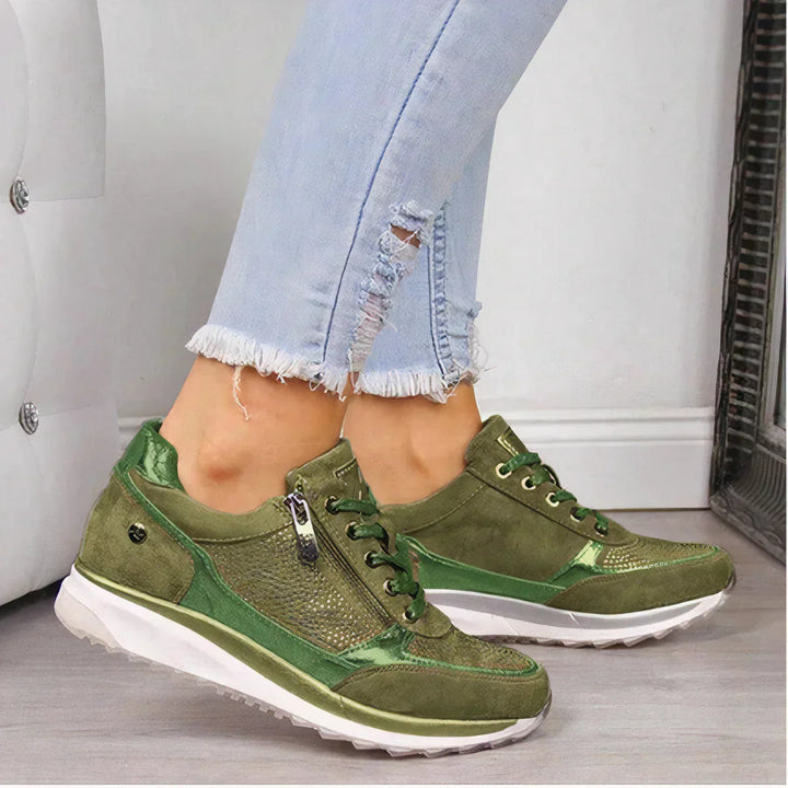 "Chaussures orthopédiques femme élégantes, semelle antidérapante, design chic, confort et soutien pour pieds actifs."