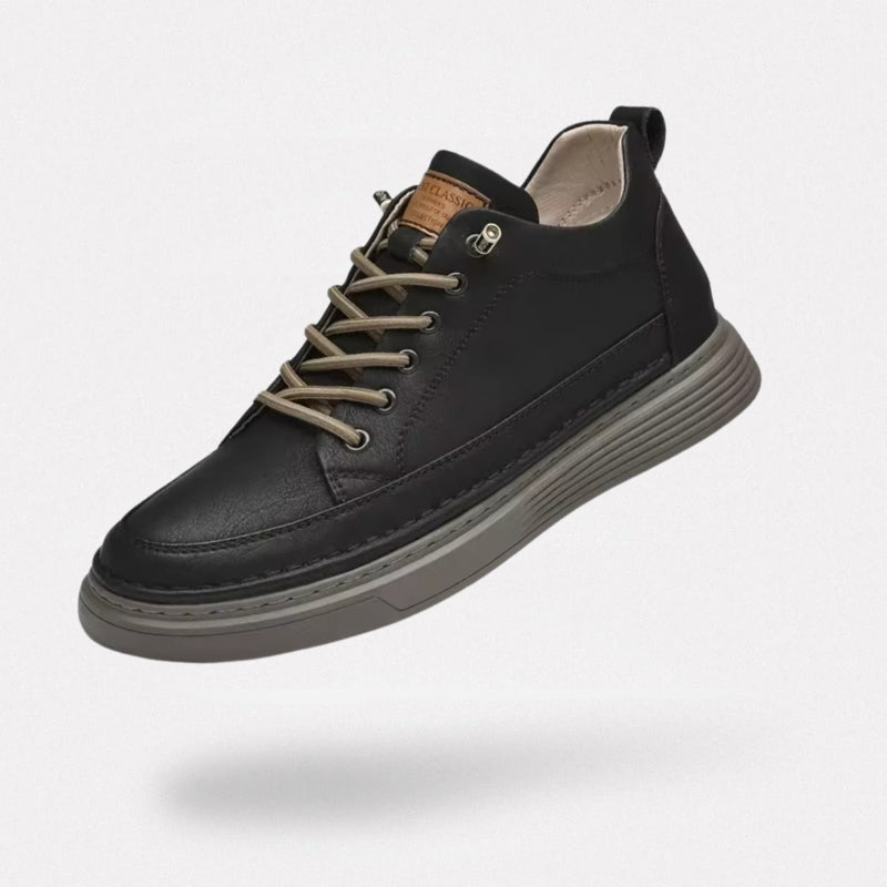 Chaussures orthopédiques homme en cuir véritable, design élégant, semelle ergonomique, confort supérieur, couleur noire.