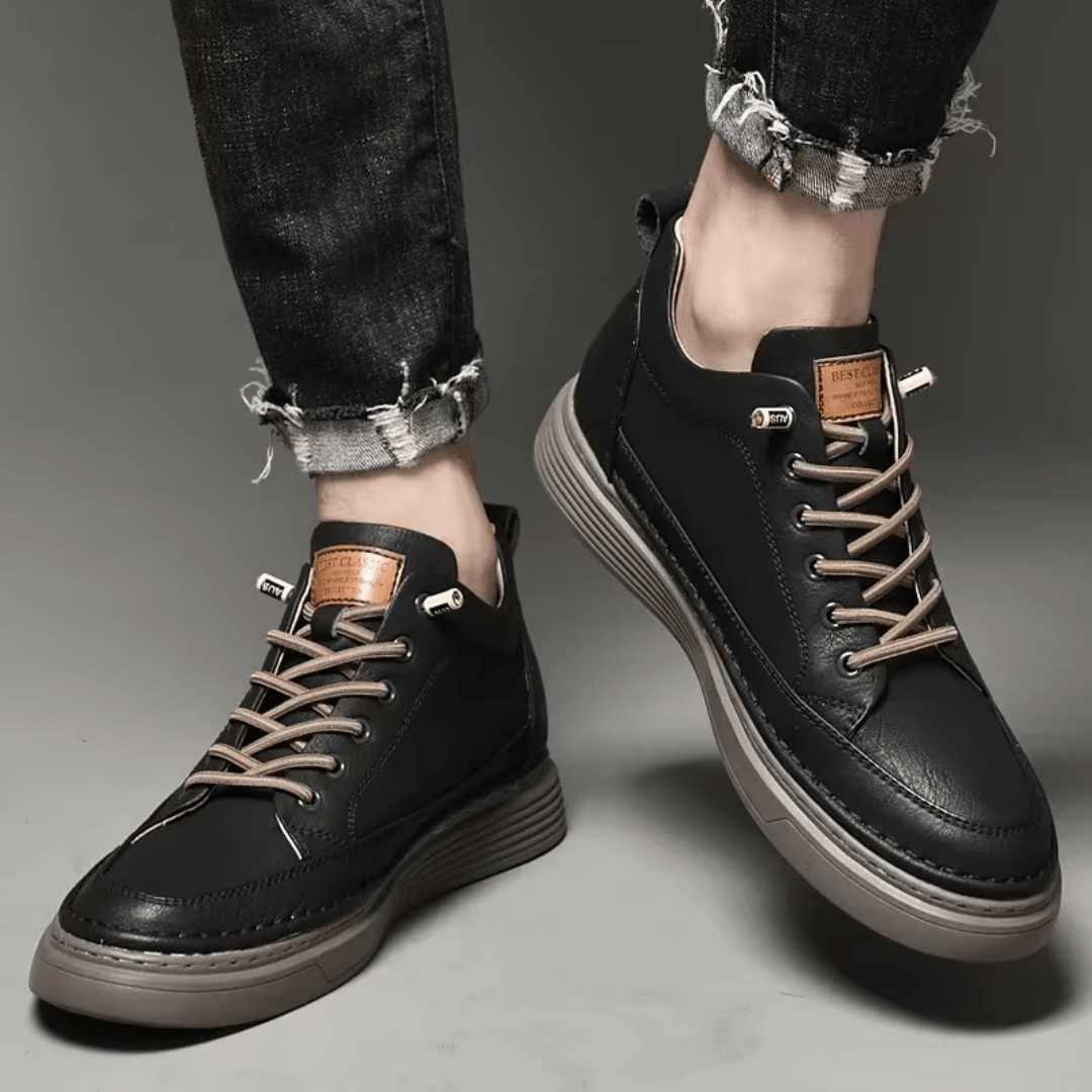 Chaussures orthopédiques homme en cuir véritable, design élégant, semelle ergonomique, confort supérieur, couleur noire.