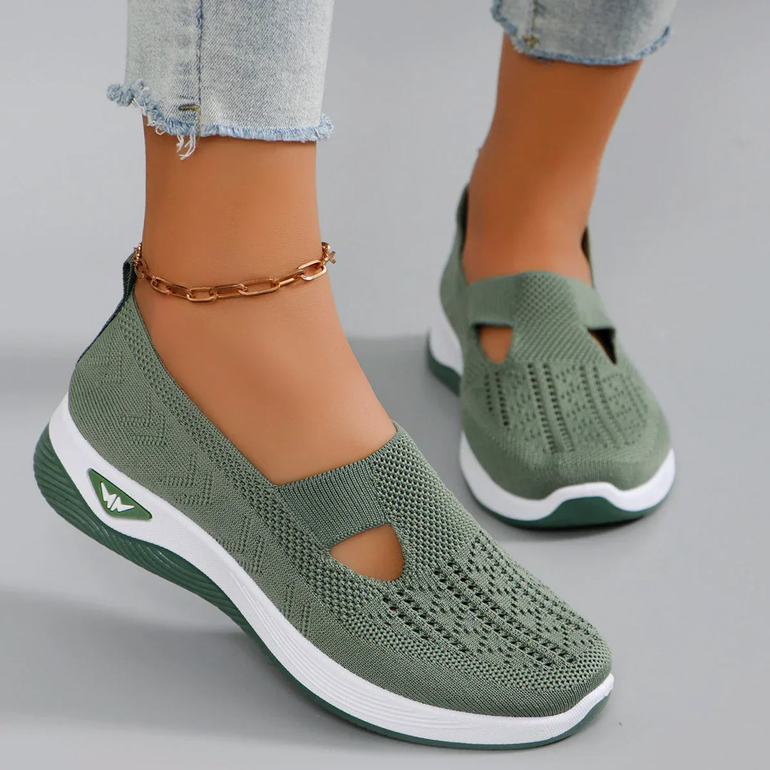 "Chaussures orthopédiques pour femmes, confortables, semelle amortissante, soutien optimal, design moderne multicolore."
