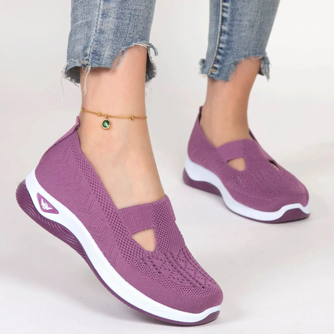 "Chaussures orthopédiques pour femmes, confortables, semelle amortissante, soutien optimal, design moderne multicolore."
