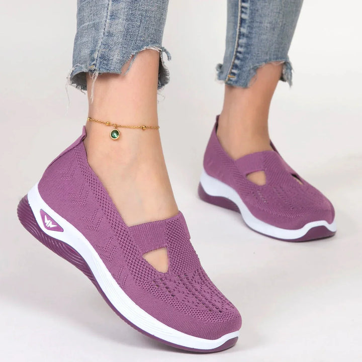 "Chaussures orthopédiques pour femmes, confortables, semelle amortissante, soutien optimal, design moderne multicolore."