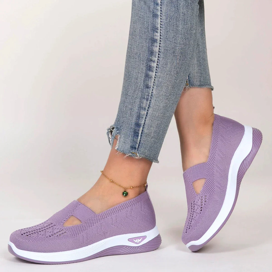 "Chaussures orthopédiques pour femmes, confortables, semelle amortissante, soutien optimal, design moderne multicolore."