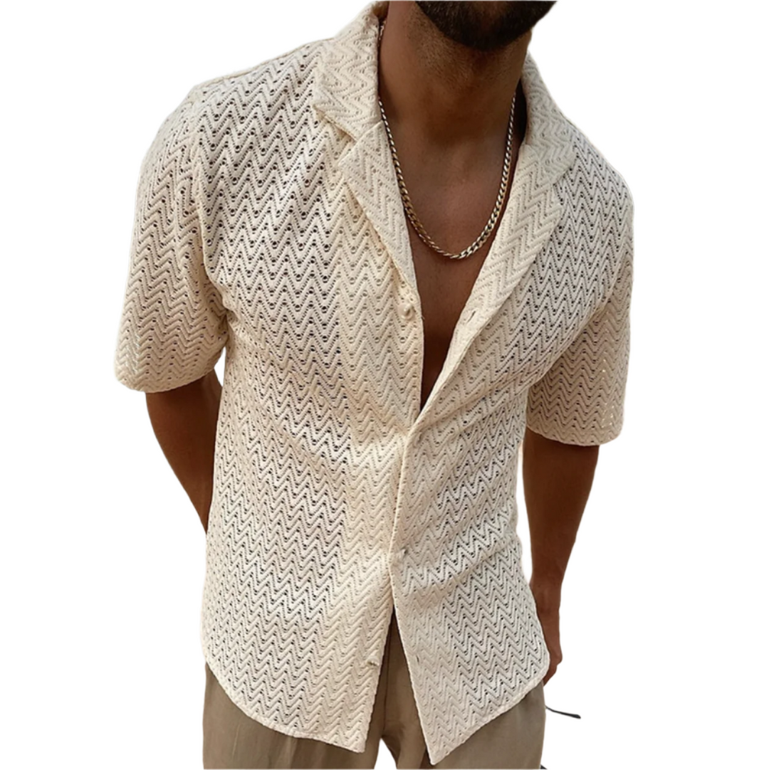 "Chemise d'été en coton léger pour homme, coupe ample et respirante, idéale pour style décontracté et confort estival."