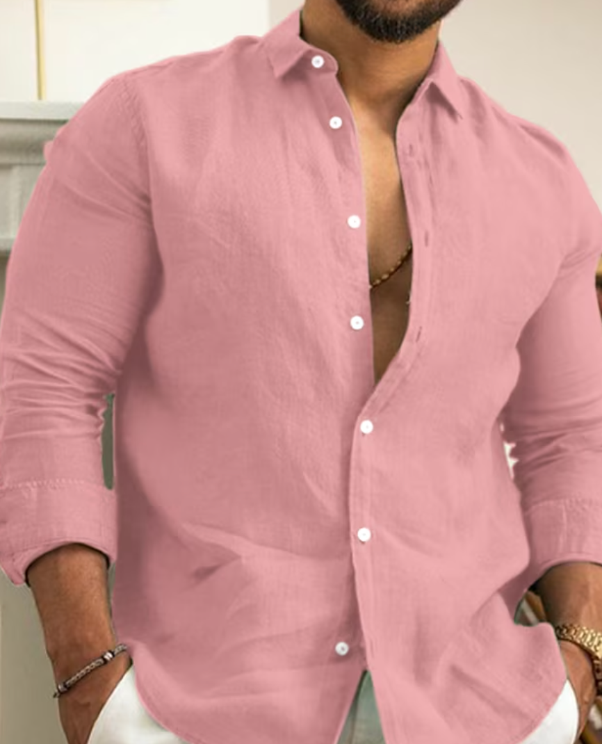 "Chemise élégante en lin homme, coupe ajustée, col classique, bleue, confortable pour look moderne."