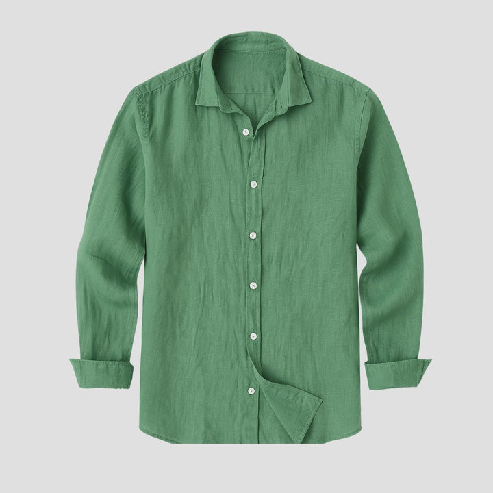 "Chemise en coton homme, léger et respirant, col classique structuré, manches longues retroussables, look décontracté."