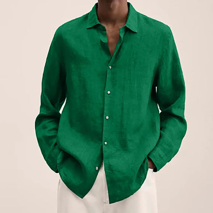 "Chemise en coton léger pour hommes, design élégant et polyvalent, idéale pour l'été, coupe classique boutonnée."