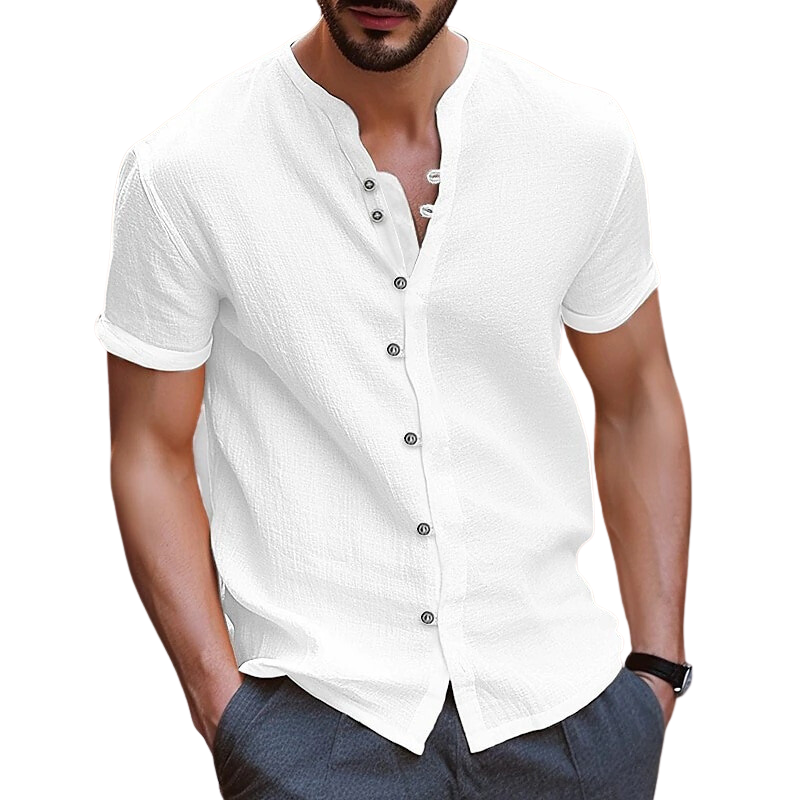 "Chemise en lin homme, coupe moderne, légère, couleur bleue, élégante pour l'été, confort respirant et style décontracté."