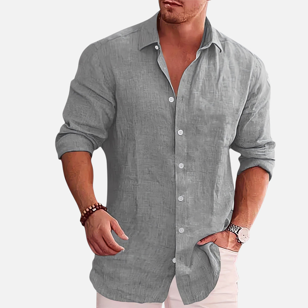 Chemise en lin homme élégante, manches longues, texture légère et respirante, idéale pour l'été et occasions décontractées.