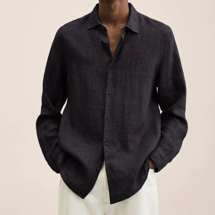 "Chemise en lin pour homme, élégante et respirante, col structuré, boutons intégrés, coupe classique, idéale pour tous styles