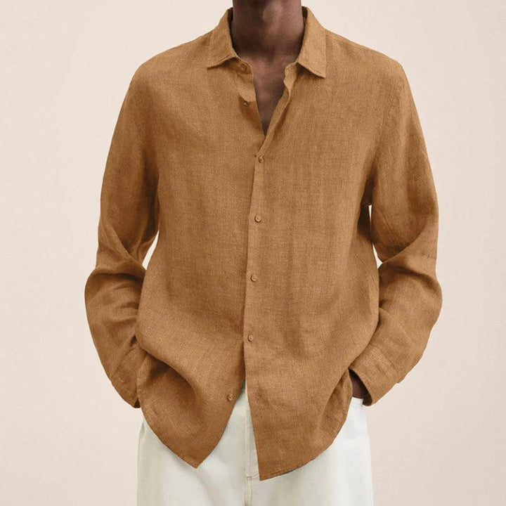 "Chemise en lin pour homme, élégante et respirante, col structuré, boutons intégrés, coupe classique, idéale pour tous styles