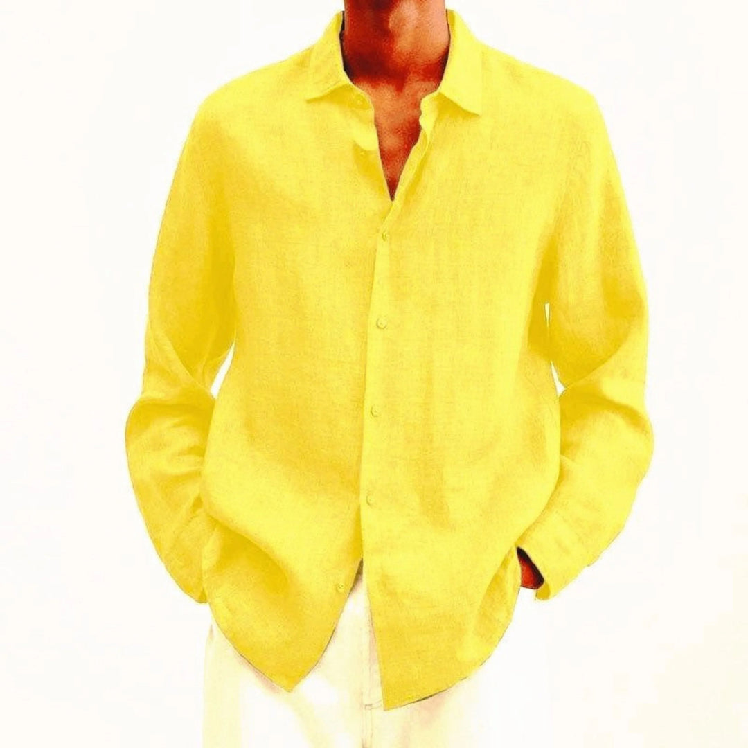 "Chemise en lin pour homme, élégante et respirante, col structuré, boutons intégrés, coupe classique, idéale pour tous styles