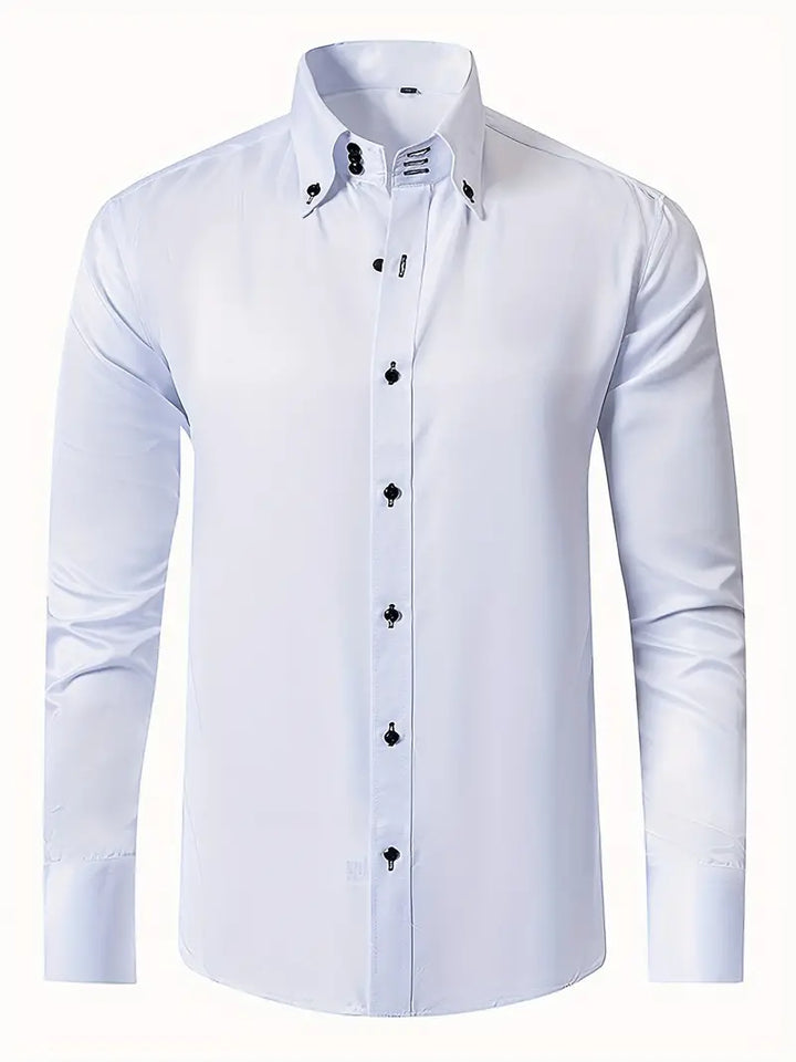 Chemise formelle homme en coton blanc, manches longues, coupe ajustée, tissu doux et respirant pour élégance classique.