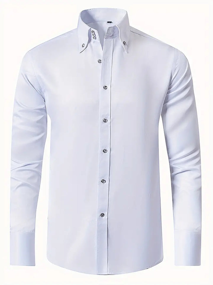 Chemise formelle homme en coton blanc, manches longues, coupe ajustée, tissu doux et respirant pour élégance classique.