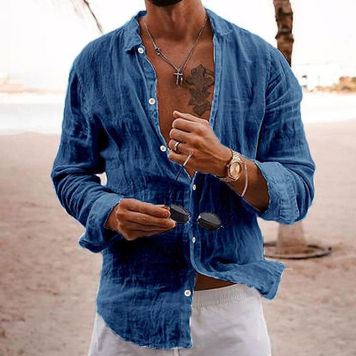 "Chemise homme coton-lin, style décontracté intemporel, portée par un mannequin, couleurs variées"