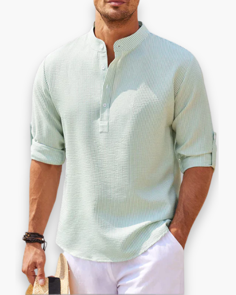"Chemise homme élégante, col mao, moderne et fluide, idéale pour sorties décontractées et occasions formelles."