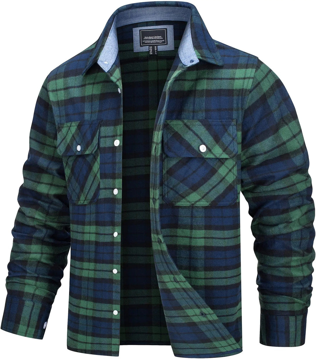 "Chemise homme en flanelle à carreaux, douce et élégante, avec col retourné et coupe classique pour confort optimal."