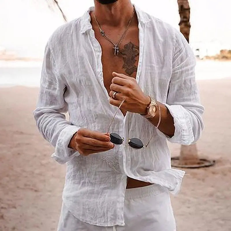 "Chemise homme en lin léger, blanche, manches longues, col rabattable, idéale pour l'été et occasions décontractées."