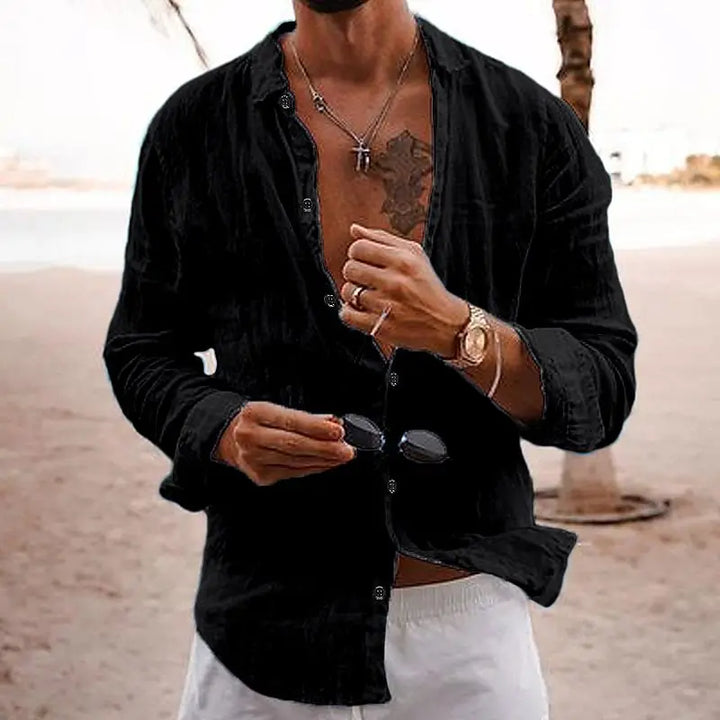 "Chemise homme en lin léger, blanche, manches longues, col rabattable, idéale pour l'été et occasions décontractées."