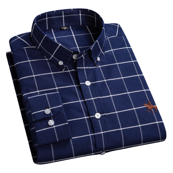 "Chemise homme manches longues élégante et confortable, tissu bleu, idéale pour occasions professionnelles et décontractées."