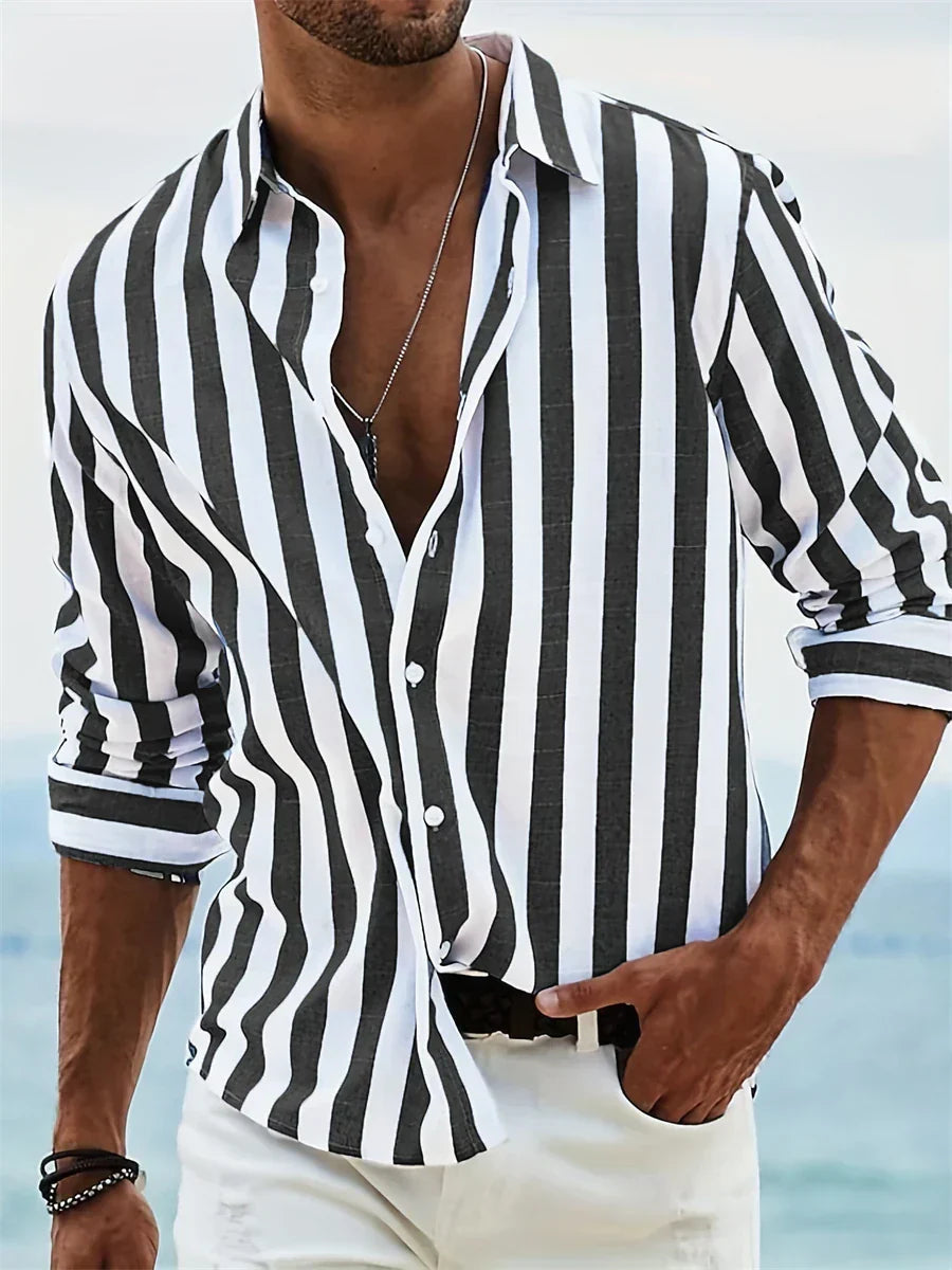 "Chemise homme rayée décontractée bleu-blanc, lin et coton, manches courtes, style estival chic"