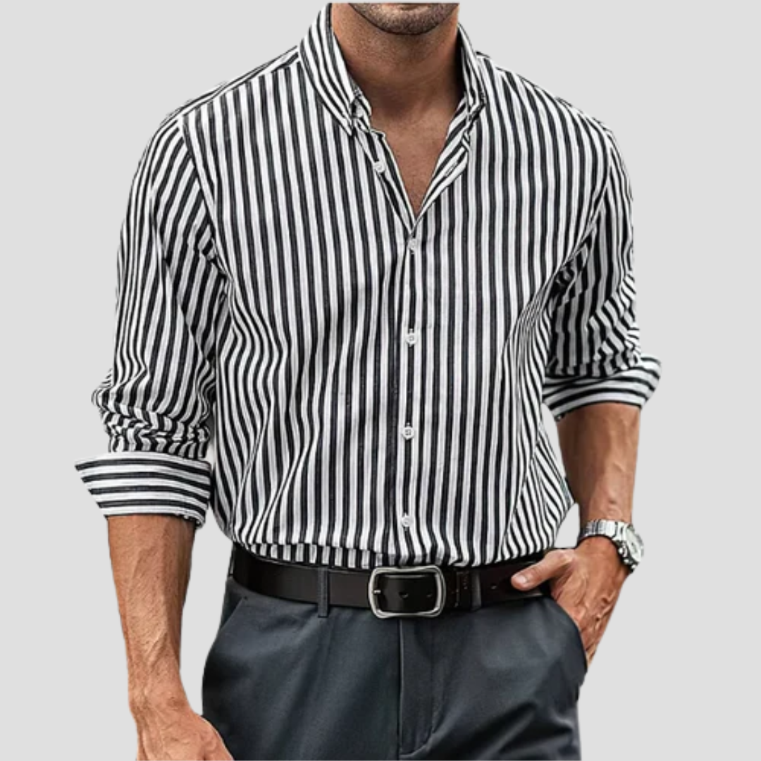 Chemise rayée homme en coton premium, manches longues, coupe ajustée, motif rayé classique, élégance et confort sophistique.