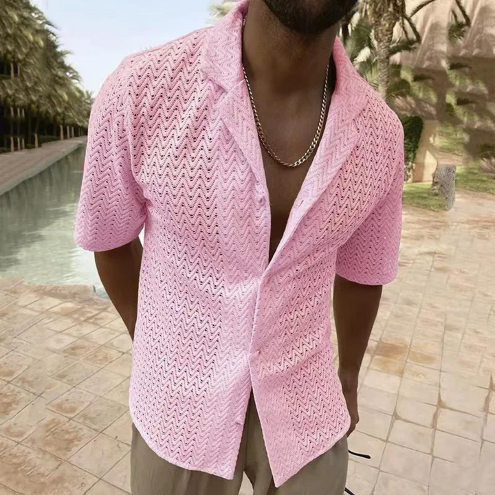 Chemise tricotée décontractée pour homme, en maille bleue, coupe moderne et élégante, idéale pour l'été.