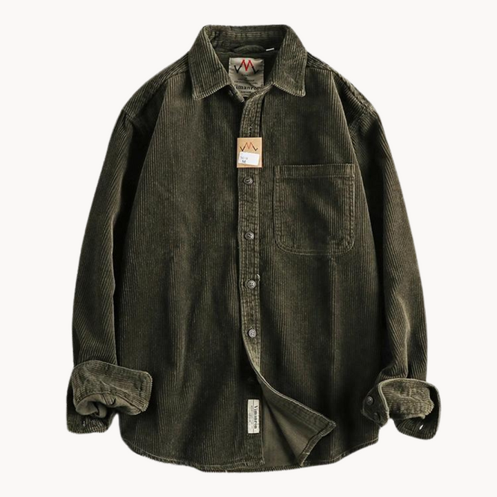 "Chemise velours côtelé orange, manches longues, texture douce, poches poitrine, style polyvalent pour hommes."