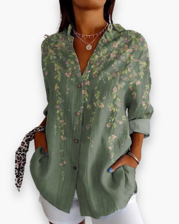 "Chemisier femme élégant avec imprimé moderne, style chic et confort, polyvalent pour looks casual et raffinés."