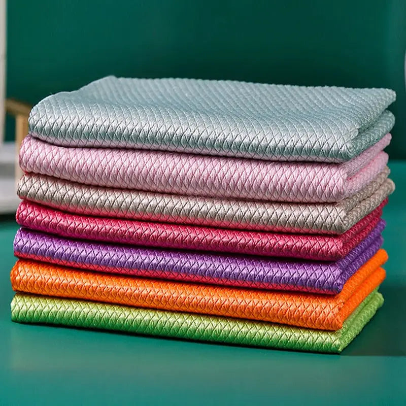 "Chiffons en microfibre de bambou, doux et réutilisables, pour nettoyage sans traces de surfaces délicates."