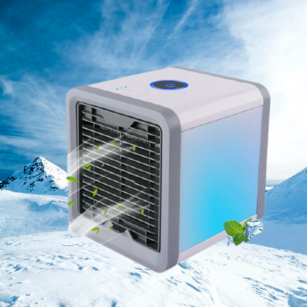 "Climatiseur portable 3-en-1 compact, polyvalent, avec éclairage LED multicolore, idéal pour refroidir et humidifier."