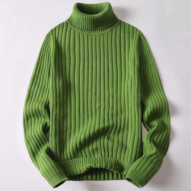 Col roulé homme en laine mérinos, élégant, coupe ajustée, couleur classique, texture douce et sophistiquée.