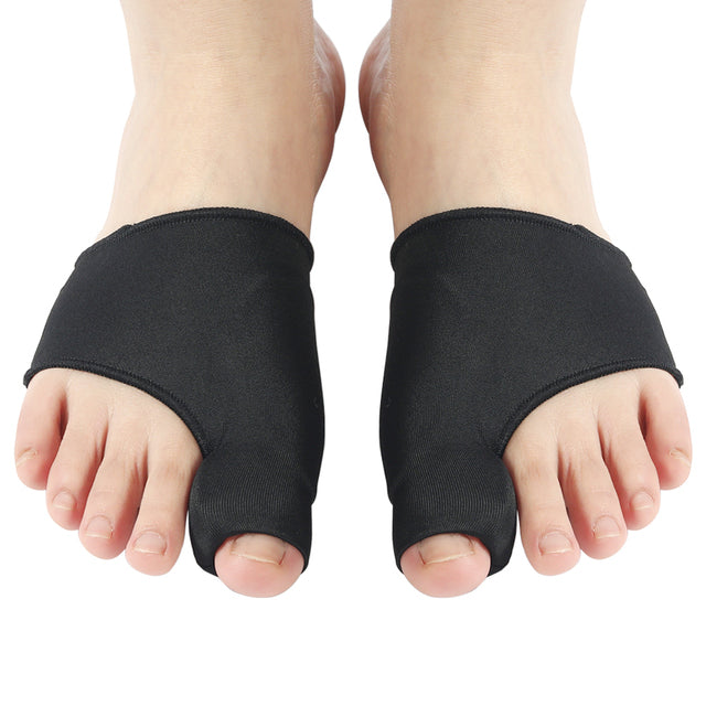 "Correcteur d'orteils en silicone pour soulagement hallux valgus, discret et confortable, idéal peaux sensibles."
