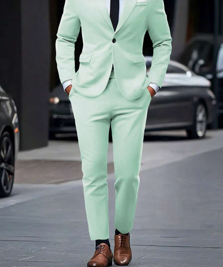 "Costume homme Bastien: veste gris anthracite et pantalon assorti, coupe moderne, pour occasions formelles et décontractées"