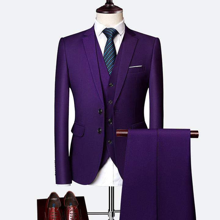 "Costume homme élégant 3 pièces respirant, coupe slim bleue, parfait pour mariages, allure moderne et confortable."