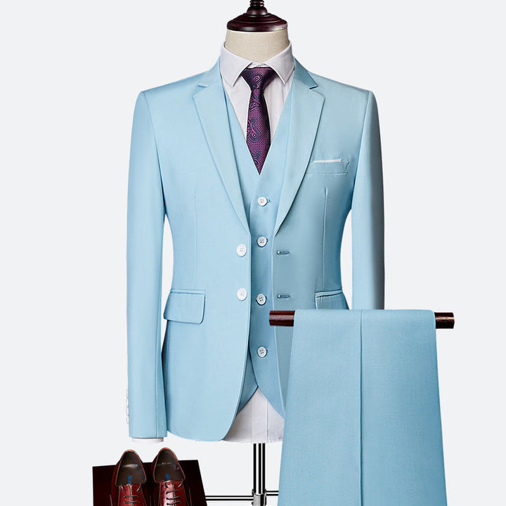 "Costume homme élégant 3 pièces respirant, coupe slim bleue, parfait pour mariages, allure moderne et confortable."