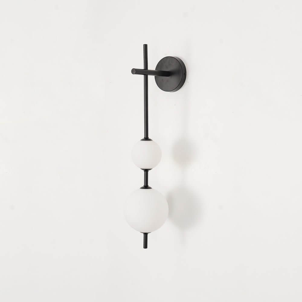 Applique Murale Globe Vertical - Éclairage Minimaliste Chic