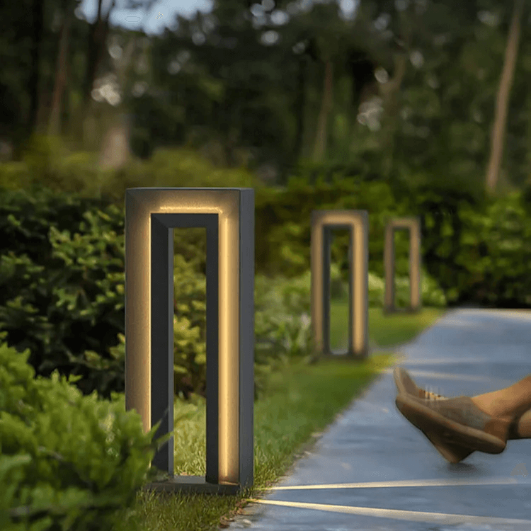 Lampe solaire d'extérieur design moderne