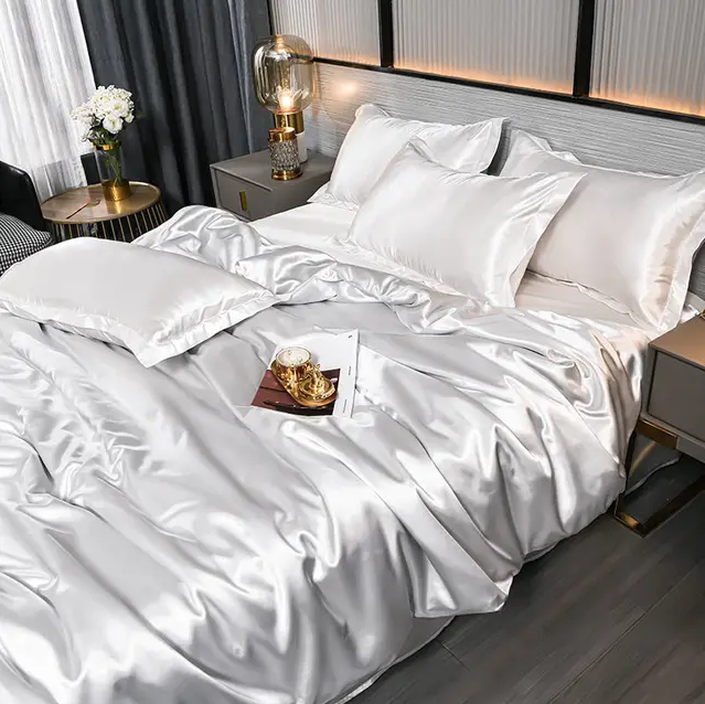 "Draps en satin uni luxe, brillance sophistiquée, texture douce, ajoutent élégance moderne à votre chambre, entretien facile.