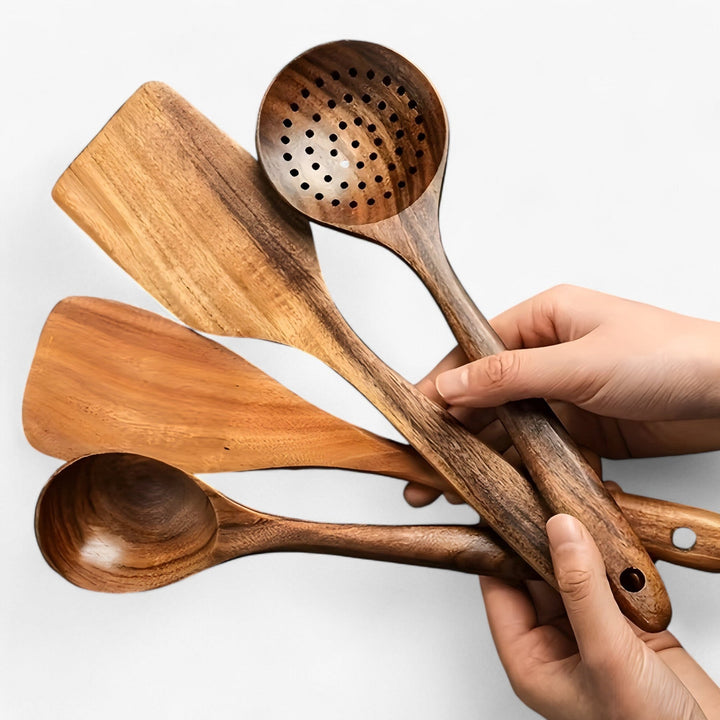"Élégant set de 11 ustensiles de cuisine en bois naturel, durable et adapté aux surfaces antiadhésives"