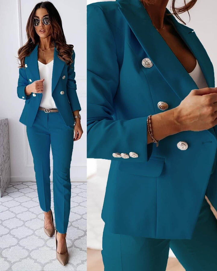 "Ensemble blazer moderne femme, coupe ajustée, jupe ou pantalon assorti, couleurs classiques et vives disponibles"