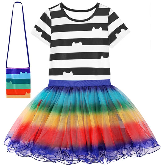 Ensemble déguisement enfant avec t-shirt rayé noir et blanc, jupe tulle multicolore et serre-tête oreilles de chat.