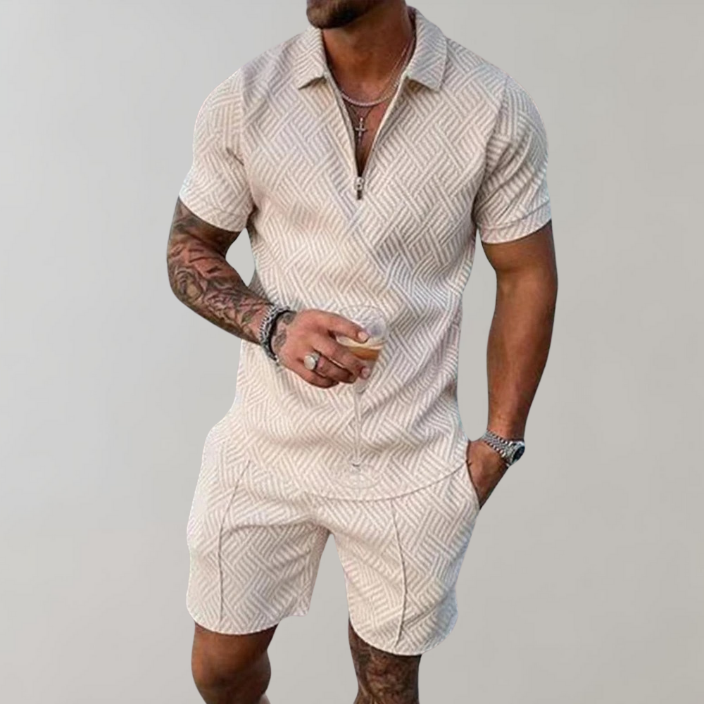 Ensemble d'été pour hommes: polo moderne bleu marine avec un short assorti, idéal pour un look chic et frais.
