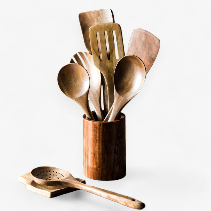 "Ensemble d'ustensiles de cuisine en bois robustes, design élégant, résistant à la chaleur, anti-rayures, ergonomique."