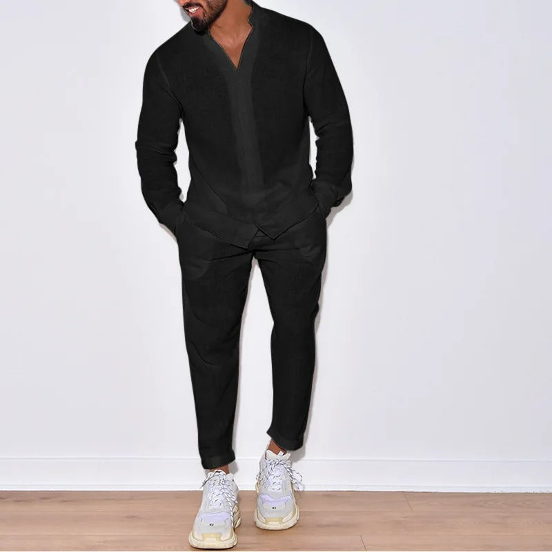 Ensemble en lin pour homme, chemise manches courtes et short assorti, style élégant et confortable pour l'été.